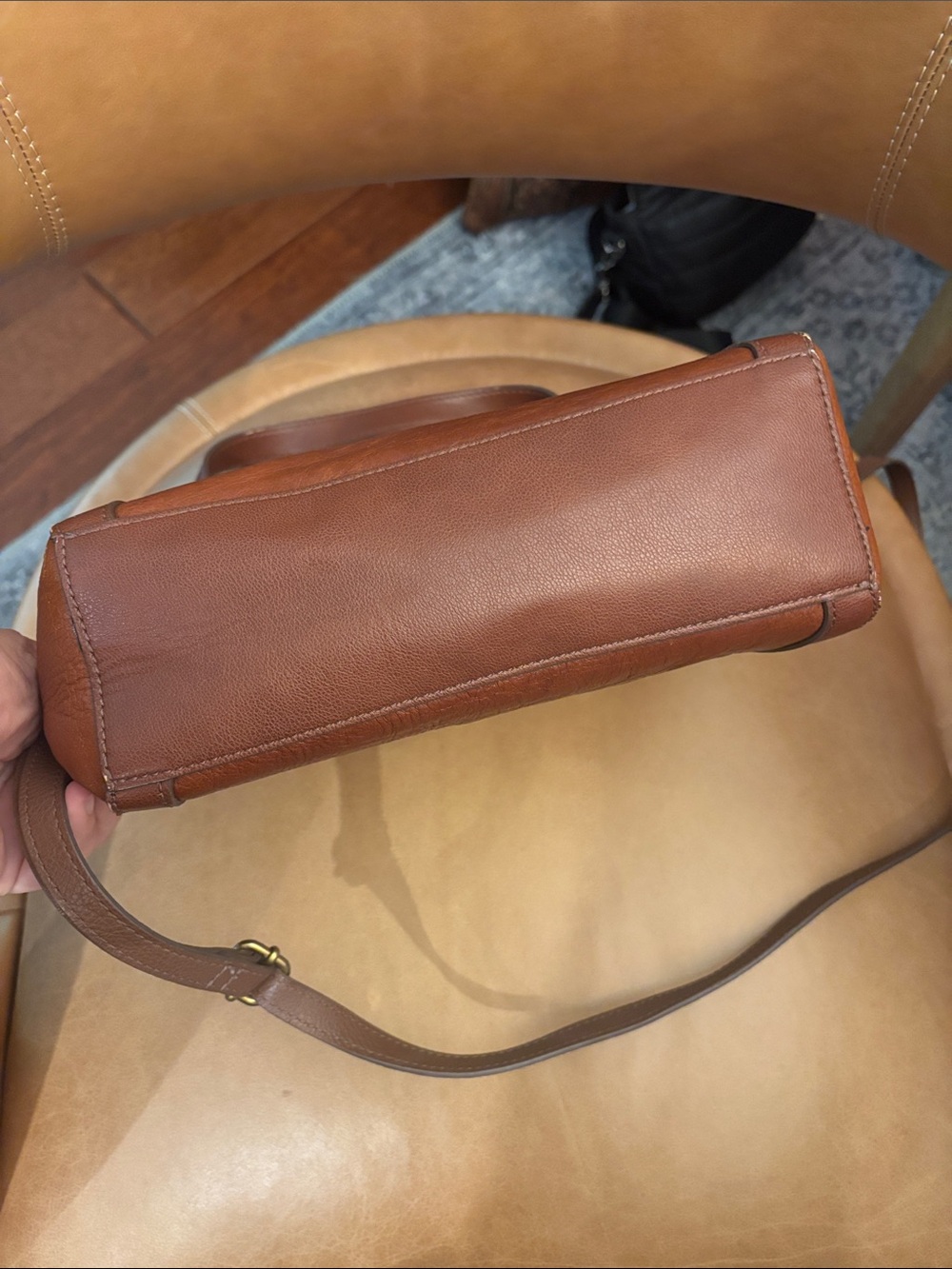 Fossil Brown Leather Satchel with Top Handles and Crossbody Strap - Picture 4 of 4